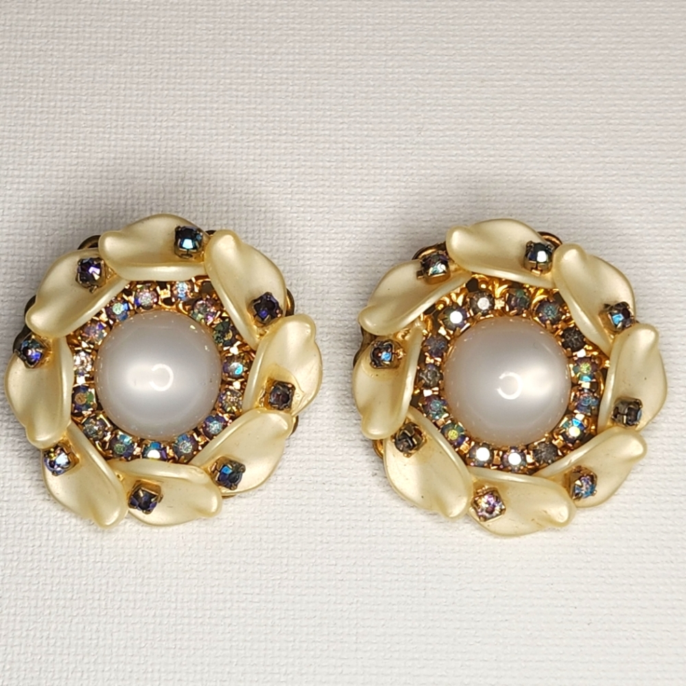 Vtg Lucite Moon Glow AB Rhinestone Cluster Clip On 50s 60s Statement Earrings